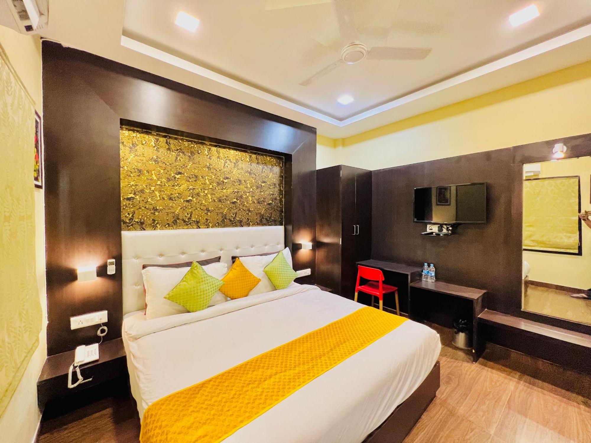 Hotel Grand Bhagwat, Udaipur Ngoại thất bức ảnh