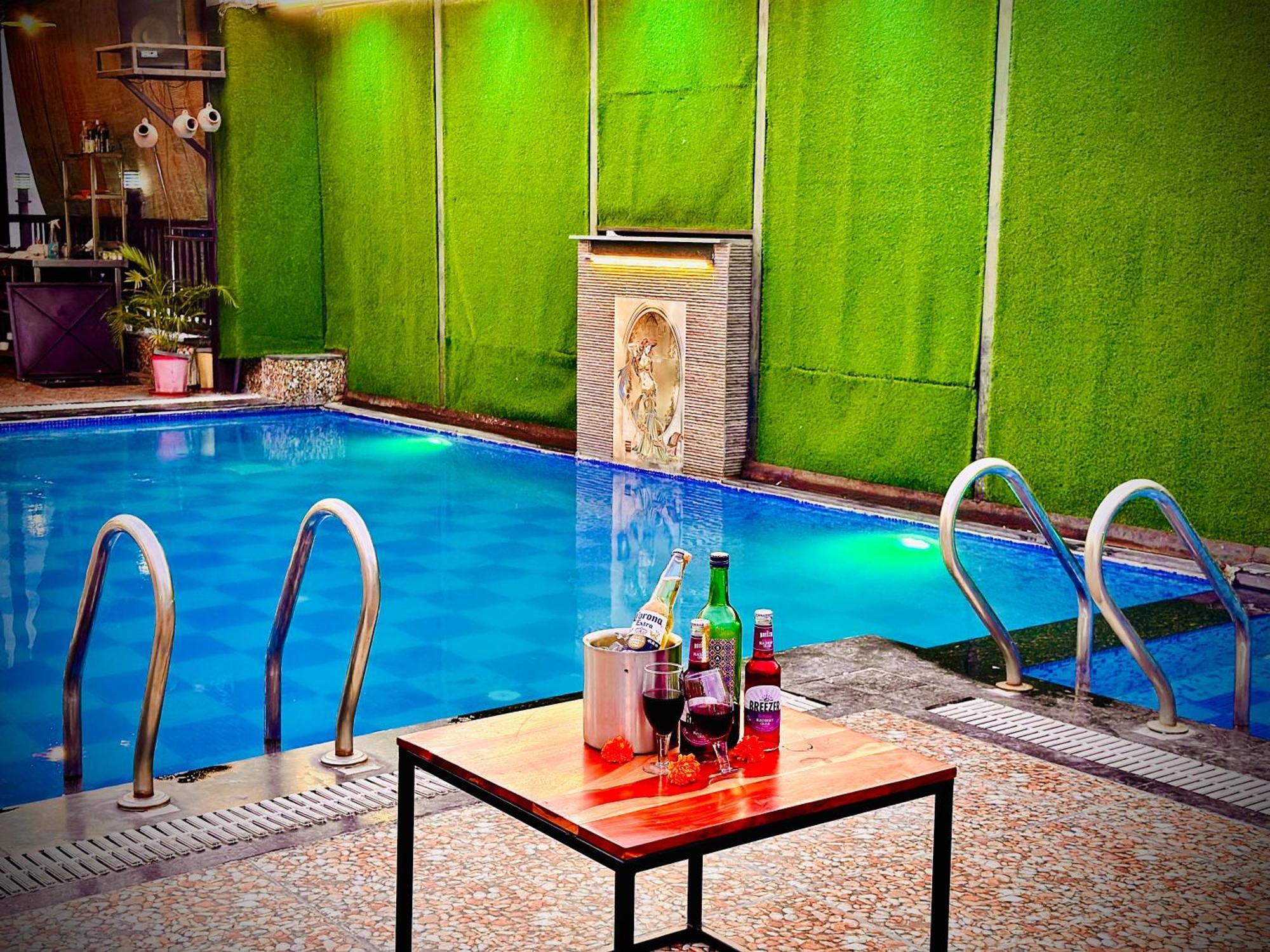 Hotel Grand Bhagwat, Udaipur Ngoại thất bức ảnh