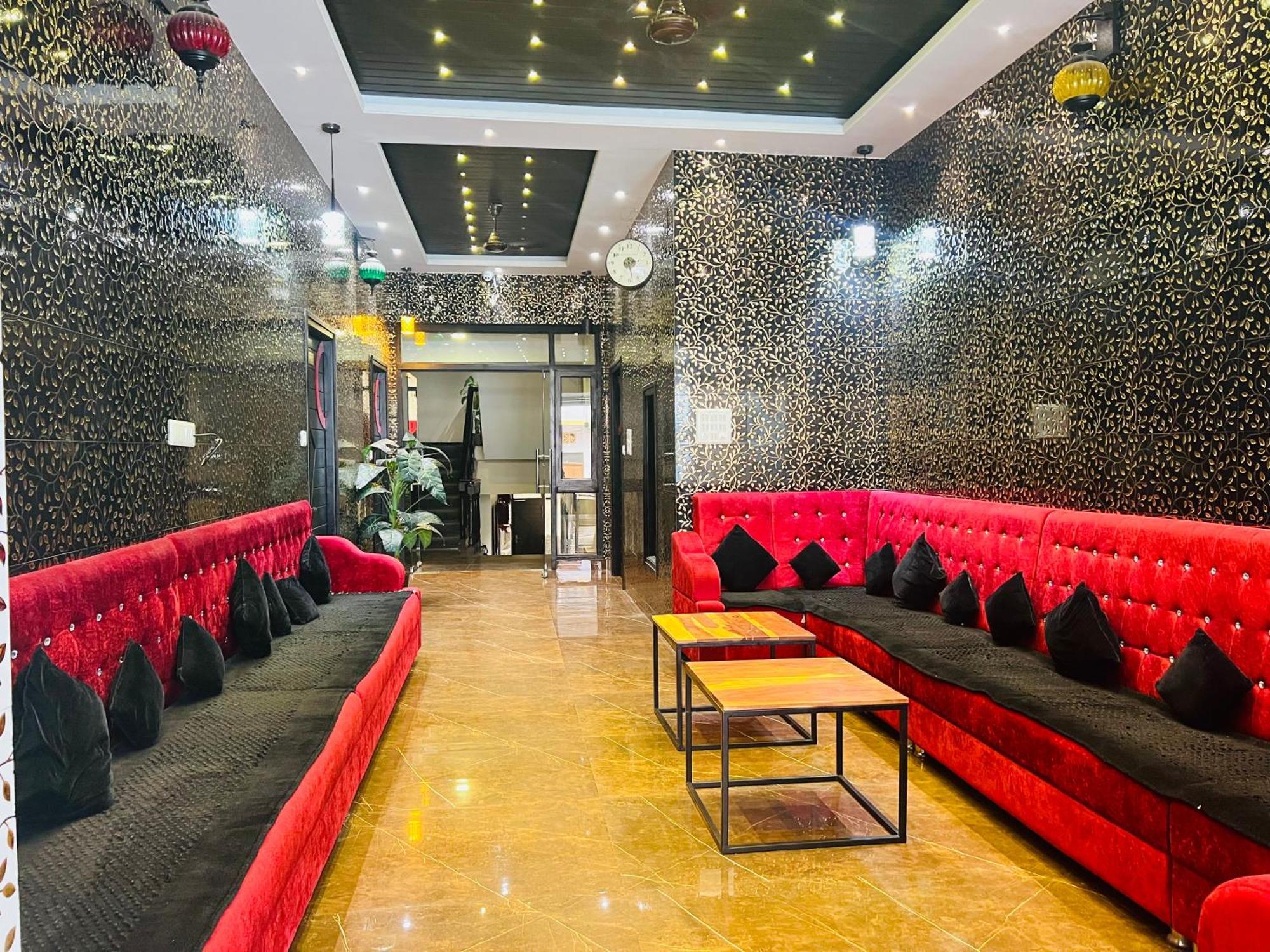 Hotel Grand Bhagwat, Udaipur Ngoại thất bức ảnh