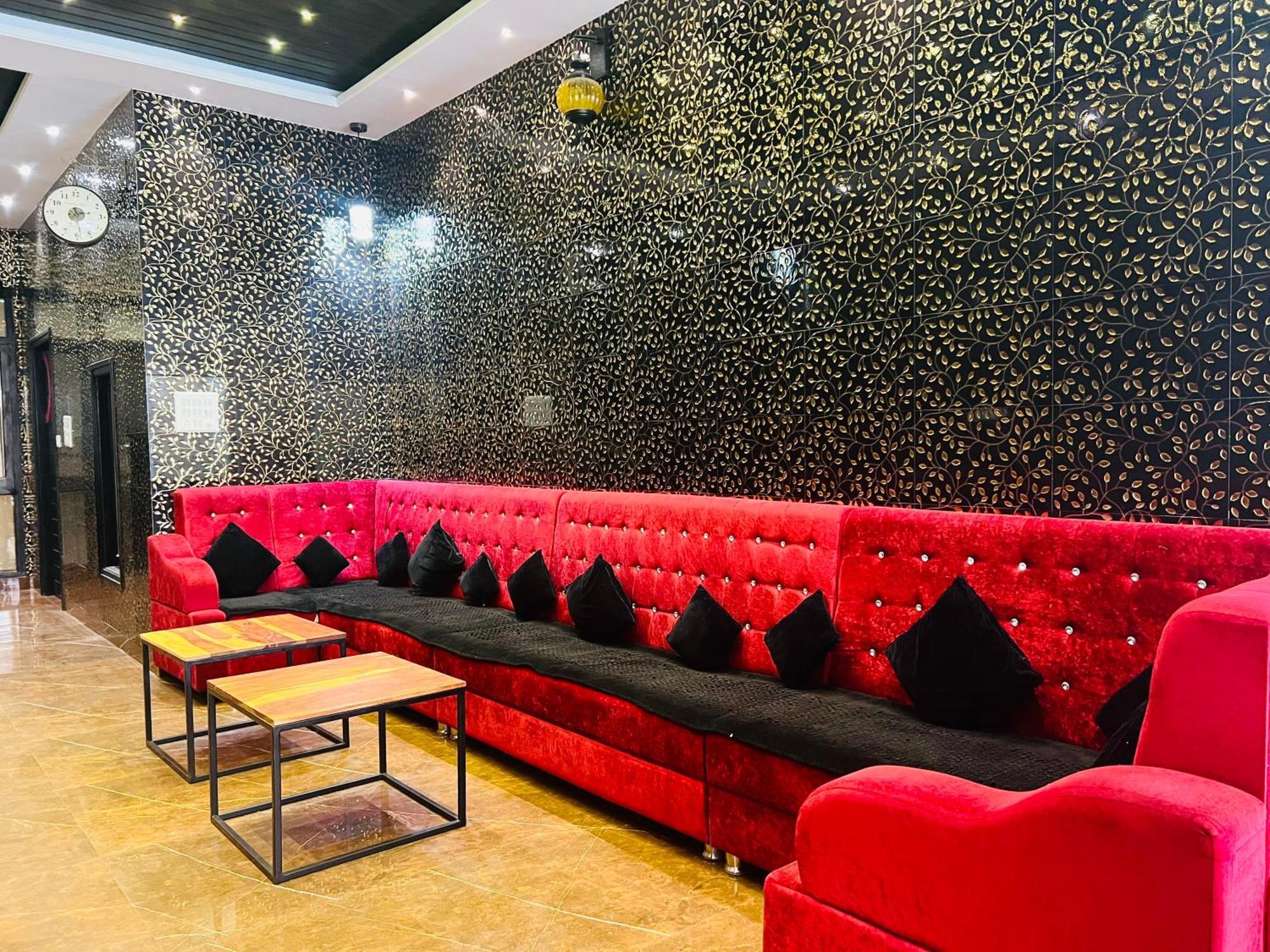 Hotel Grand Bhagwat, Udaipur Ngoại thất bức ảnh